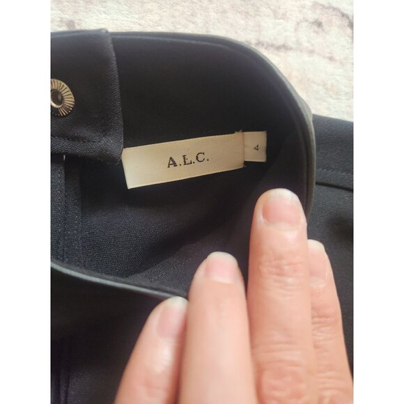 ALC Women's Sz. 4 Black Keyhole Front High Neck Sleeveless Top - Picture 3 of 7